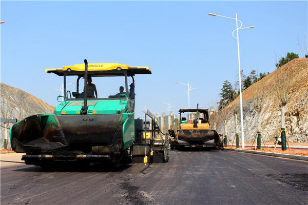 瀝青工程 、道路施工